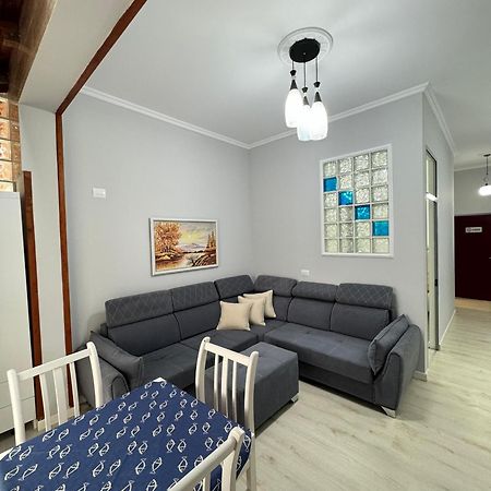 Solei Apartments Sarandë Buitenkant foto