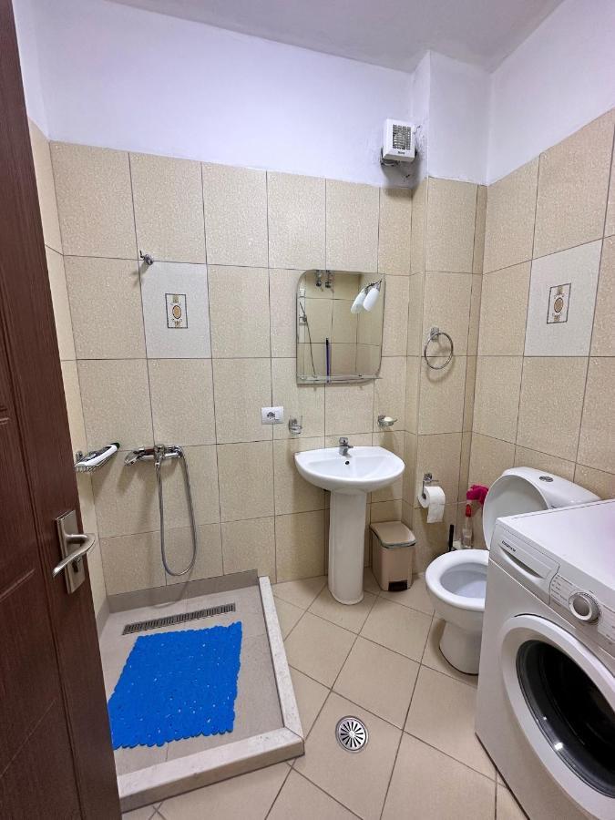 Solei Apartments Sarandë Buitenkant foto