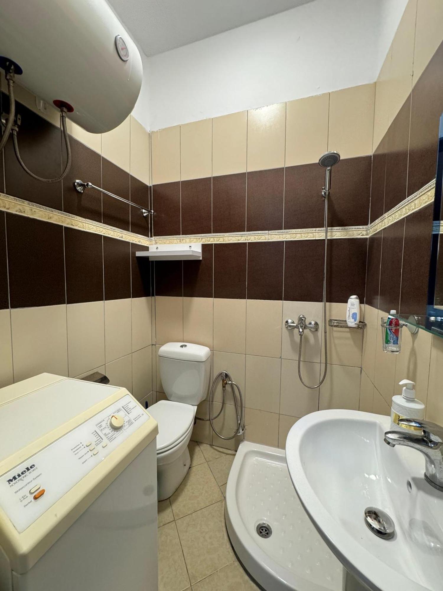 Solei Apartments Sarandë Buitenkant foto