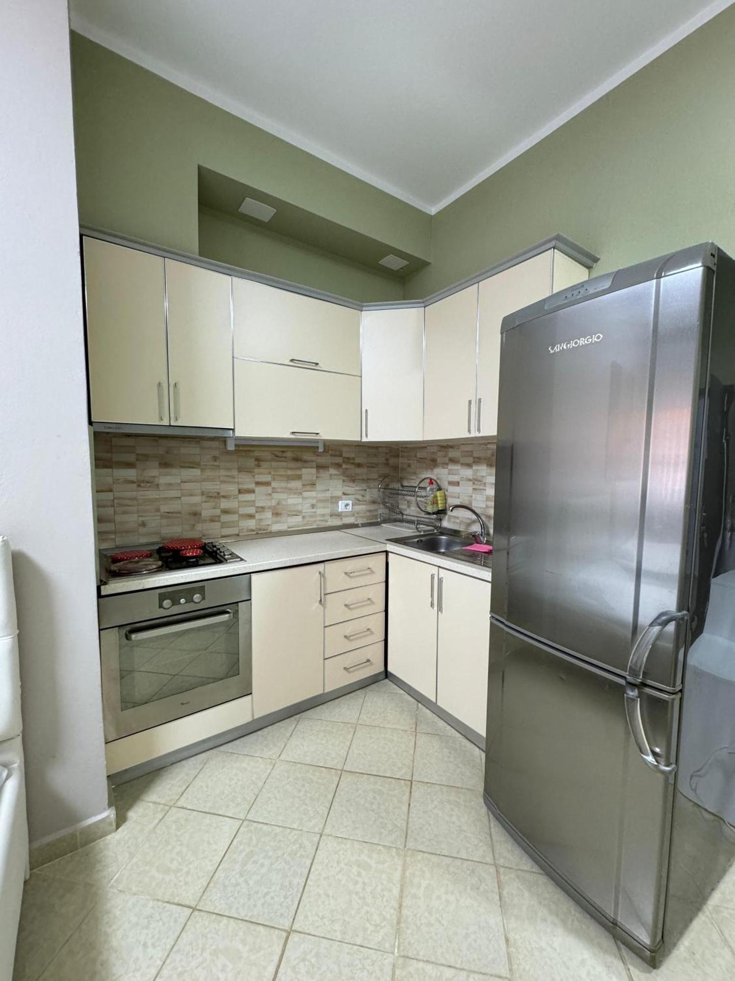 Solei Apartments Sarandë Buitenkant foto
