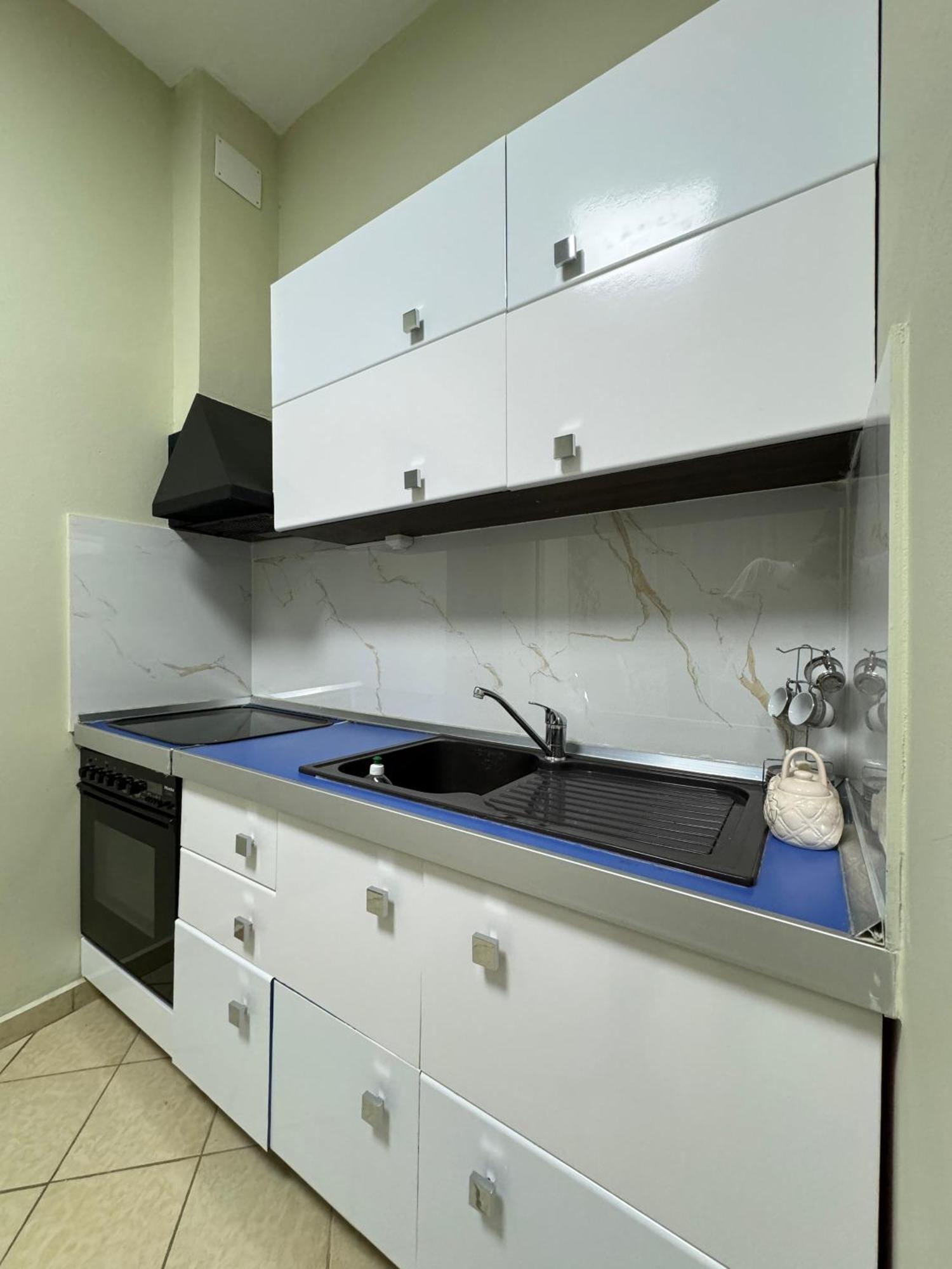 Solei Apartments Sarandë Buitenkant foto