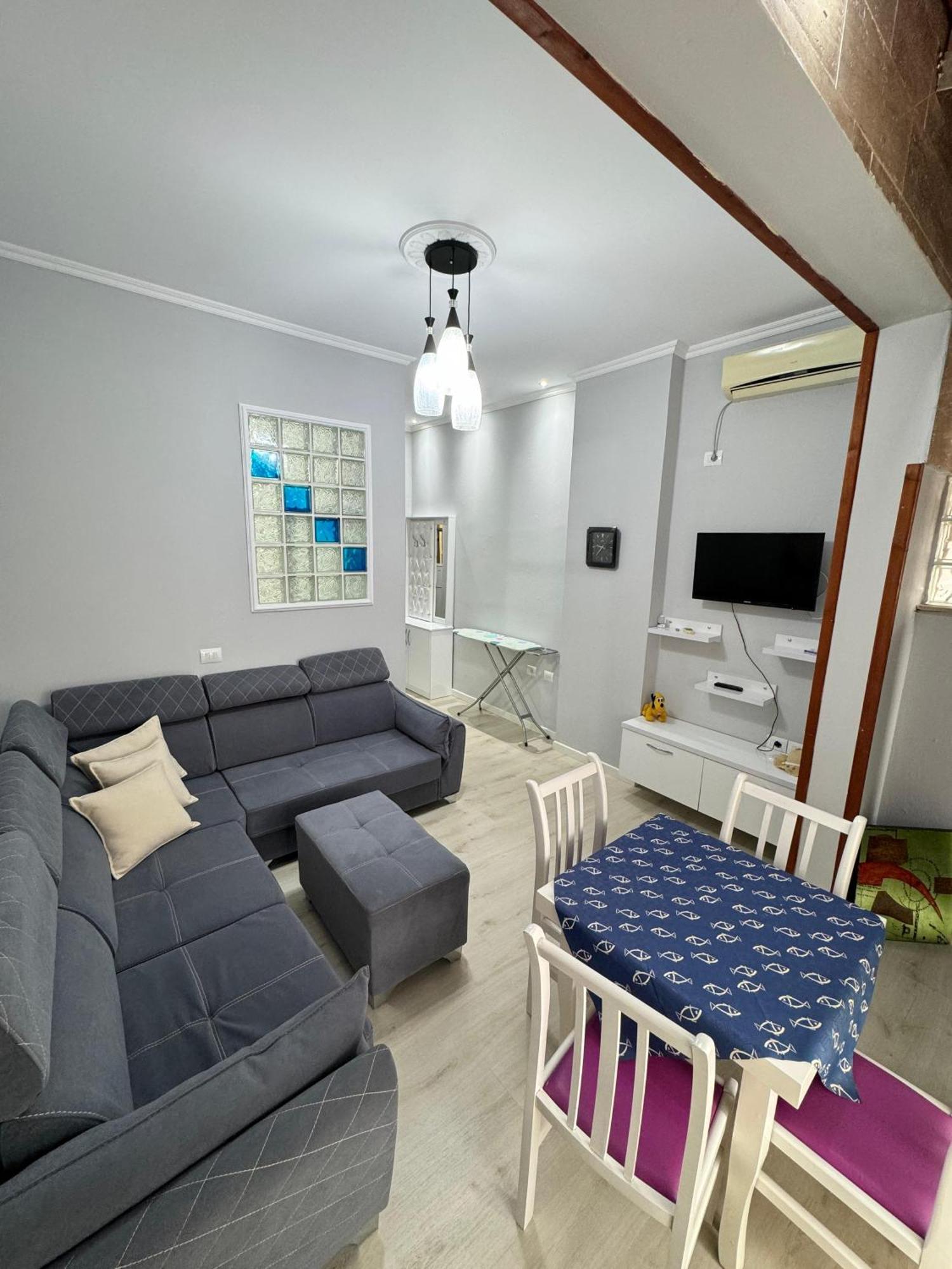 Solei Apartments Sarandë Buitenkant foto
